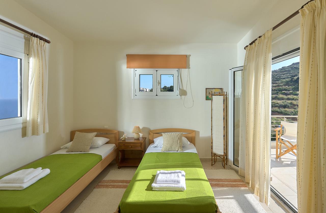 Spacious Villa With Private Eco-Pool And Panoramic Sea View 阿齐亚·佩拉加 外观 照片